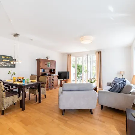 - We Prorer Wiek 1 Apartment *